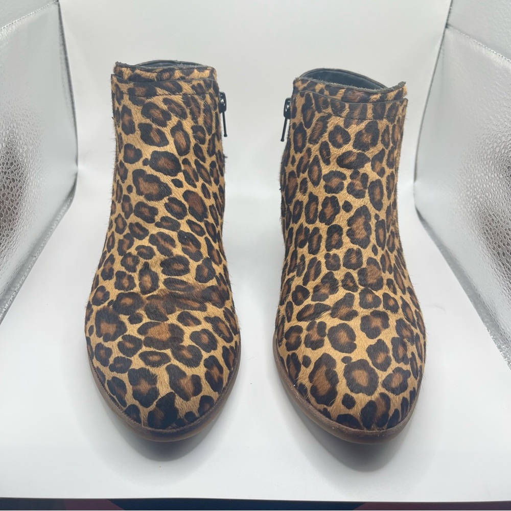 Gianni Bini Leopard Fur Booties size 6